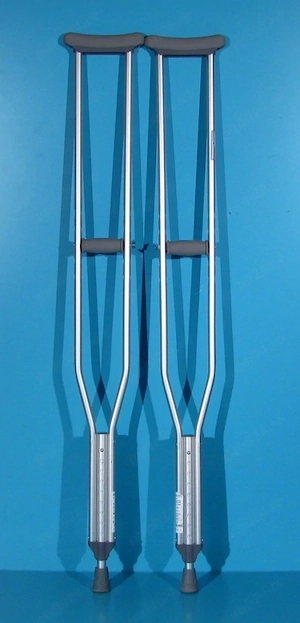 Carje cu sprijin subaxilar aluminiu