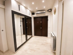 Casă renovată cu teren de 938 mp, garaj și anexă – Valu lui Traian - imagine 4