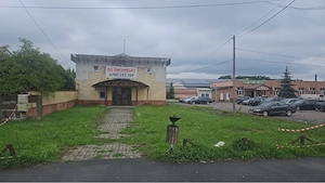 Cladire Spatiu Comercial! 400 mp utili + 756 mp teren! Zona excelenta! - imagine 3