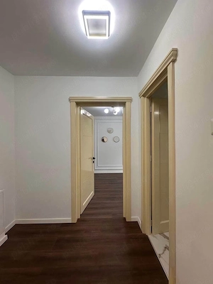 De vanzare apartament cu 2 camere si balcon, spatios, renovat in 2 euro - imagine 12