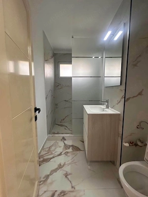 De vanzare apartament cu 2 camere si balcon, spatios, renovat in 2 euro - imagine 8
