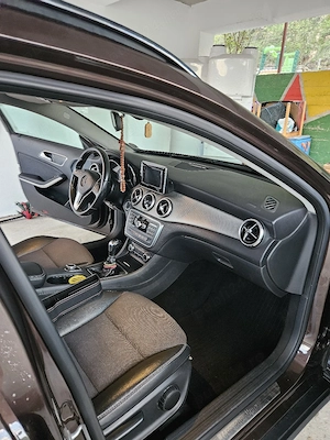 Vand Mercedes-Benz GLA 200 - imagine 5