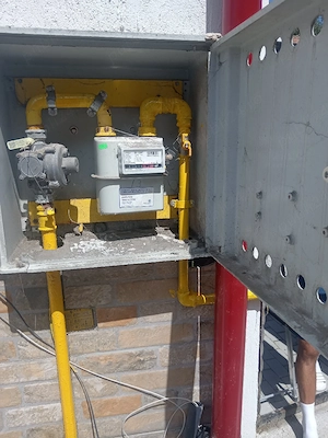 Caut instalator, s au ajutor instalator. Permis cat B obligatoriu 