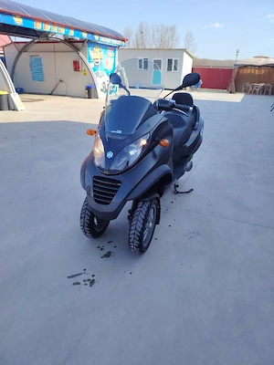 Vând Piaggio MP3  - imagine 2