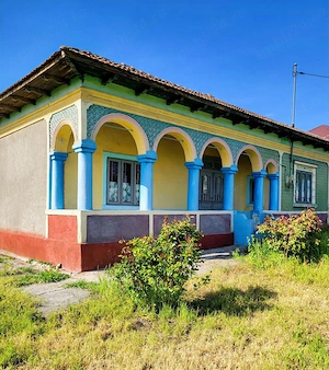 Casă caramida Radoiesti cu teren de 1.138 mp și deschidere la două străzi   60.000 lei negociabil