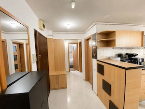 COMISION 0, Apartament 3 Camere, Decomandat, 3 Balcoane, Zona Aradului - imagine 9
