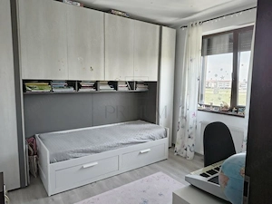 GIROC - 4 CAM - 2 BAI COMPLETE - 1 LOC DE PARCARE - CENTRALA AC - SPATIOS - ZONA LINISTITA - imagine 5