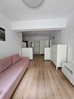 Apartament 2 camere de inchiriat | centrala proprie | parcare | metrou Pacii
