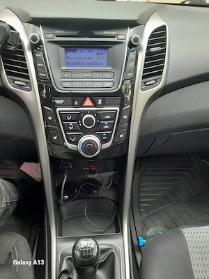 Vând autoturism hyundai i30 1.6 crdi fabricat 2013 - imagine 3
