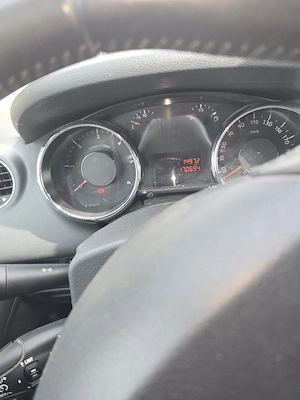 Vand Peugeot 5008