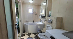 Apartament 3 camere - 80mp - Complex Studentesc - mobilat si utilat - imagine 10