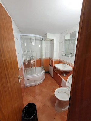 Proprietar inchiriez birou 90 mp - imagine 6