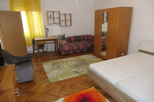 Apartament 1 cameră, foarte spațios, cu termotecă, central - Podgoria - imagine 9