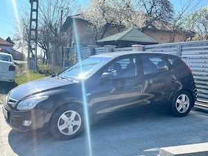 Vand autoturism Hyundai i30 stare bună inmatriculat - imagine 3