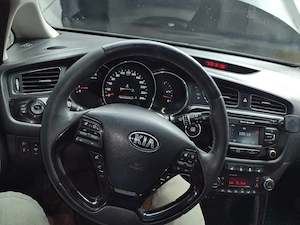 Vând kia ceed 1.6 crdi - imagine 2