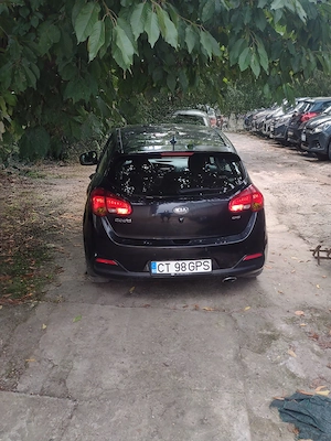 Vând kia ceed 1.6 crdi - imagine 4