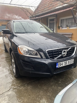 Volvo XC60 - imagine 2