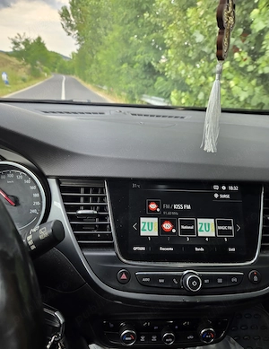 Opel Crossland X  - imagine 8