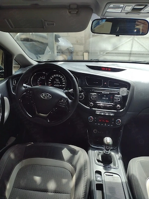 Vând kia ceed 1.6 crdi - imagine 8