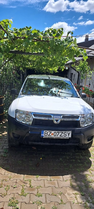 Dacia Duster  - imagine 9