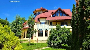 Vând Hotel/Pensiune Breaza: 15 camere, 1000 mp
