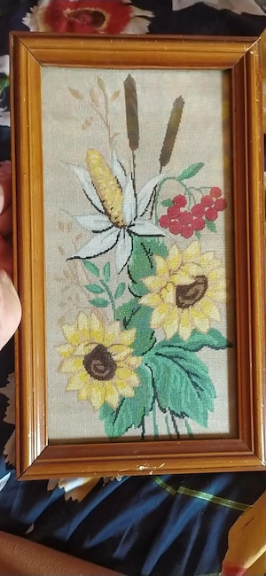 Goblen vintage cusut manual  Ikebana cu floarea-soarelui , înrămat