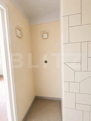 Apartament 4 camere, 80 mp, decomandat, zonă centrală - Deva - imagine 8