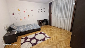 Proprietar, închiriez ap.2 camere confort mărit, situat semicentral,  decomandat - imagine 2