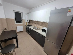 Proprietar, inchiriez apartament 2 camere , decomandat cu loc de parcare inclus - imagine 5