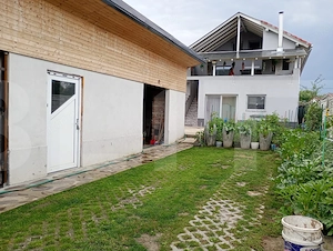 Casa cu 6 camere, 205 mp, teren 502 mp, Chichiș - imagine 11