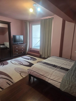 Spre inchiriere, apartament 3 camere + loc de parcare, Str. Muntenia - imagine 3