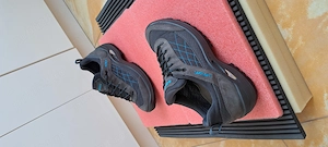 Adidasi din piele naturala LOWA Goretex 41