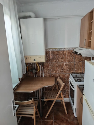 Apartament 2 camere, renovat și mobilat - imagine 3