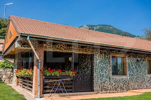 Pensiune cu piscină și teren de 3.000 mp | Zonă turistică Livezile – Rimetea - imagine 19