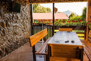 Pensiune cu piscină și teren de 3.000 mp | Zonă turistică Livezile – Rimetea - imagine 16