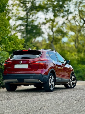 Nissan Qashqai 2018 automat 1.2 benzina 164.000 km - imagine 4