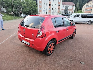 Dacia Sandero 2011 1.2 Benzina Euro5 - imagine 4