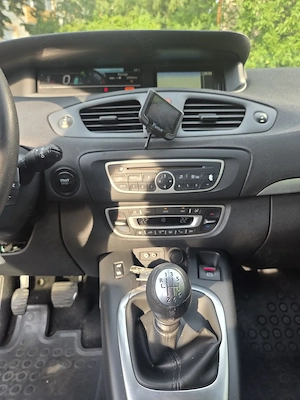 Renault Grand Scenic - imagine 7