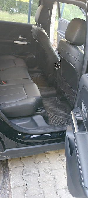 Mercedes Benz GLB 180d, 8 GTronic, 2022 - imagine 7