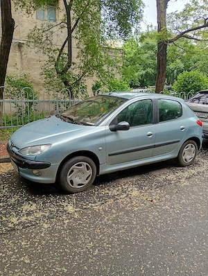 Vând Peugeot 206 stare bună, km reali - imagine 2