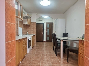 Apartament cu 3 camere în Tudor, zonă liniștită - imagine 5
