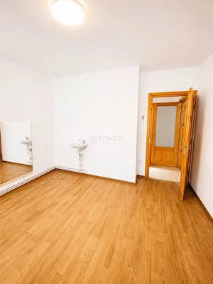 Spatiu comercial/birouri Calea Bucuresti7 zona Judetean - imagine 8