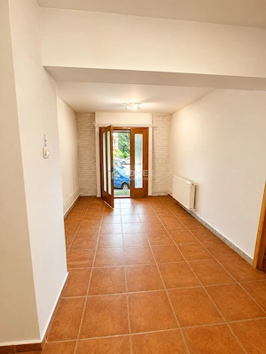 Spatiu comercial/birouri Calea Bucuresti7 zona Judetean - imagine 9