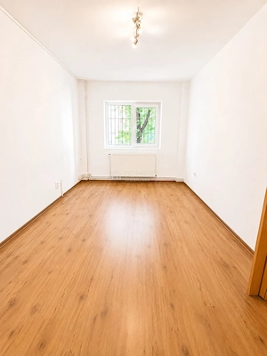 Spatiu comercial/birouri Calea Bucuresti7 zona Judetean - imagine 16
