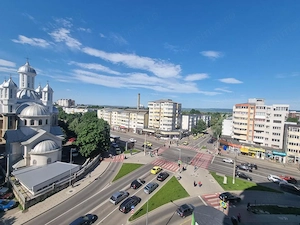 Apartament-spectacol/ 101 mp utili/ living de 54 mp! Unic în Bacău! - imagine 8