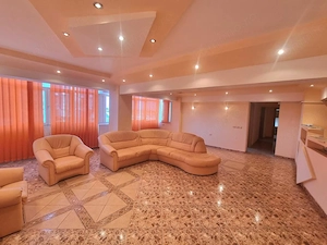 Apartament-spectacol/ 101 mp utili/ living de 54 mp! Unic în Bacău! - imagine 2