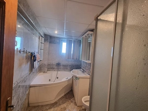 Apartament-spectacol/ 101 mp utili/ living de 54 mp! Unic în Bacău! - imagine 7