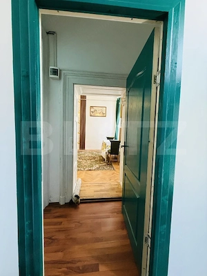  Garsonieră spațioasă, tip duplex, în centrul istoric al Brașovului  - imagine 8