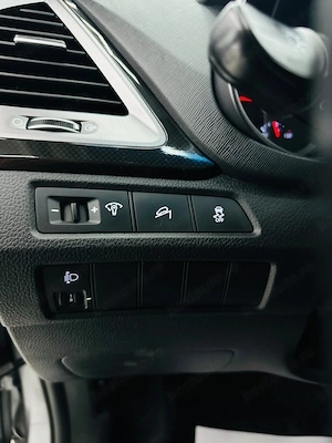 Hyundai Santa Fe - imagine 13