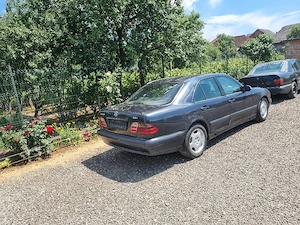 Mercedes W210 din 2001 - imagine 2